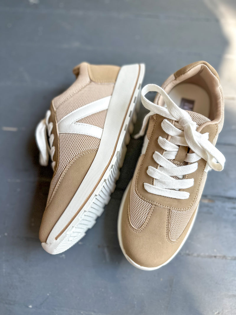 mia brand caddy sneaker in tan